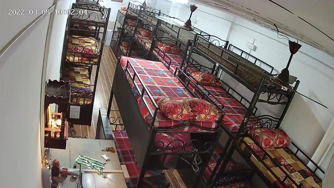 Хостел Shree Balaji Ac Dormitory Тхане Экстерьер фото